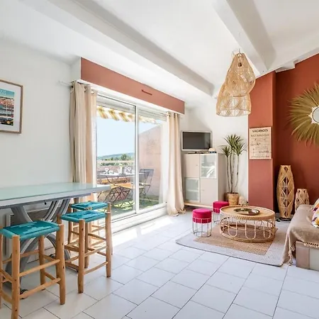 Le Neptune Apartment